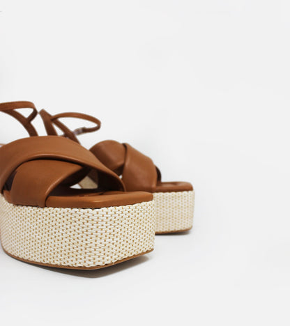 Sandale en cuir marron SUNA - De Las Cuevas Barcelona