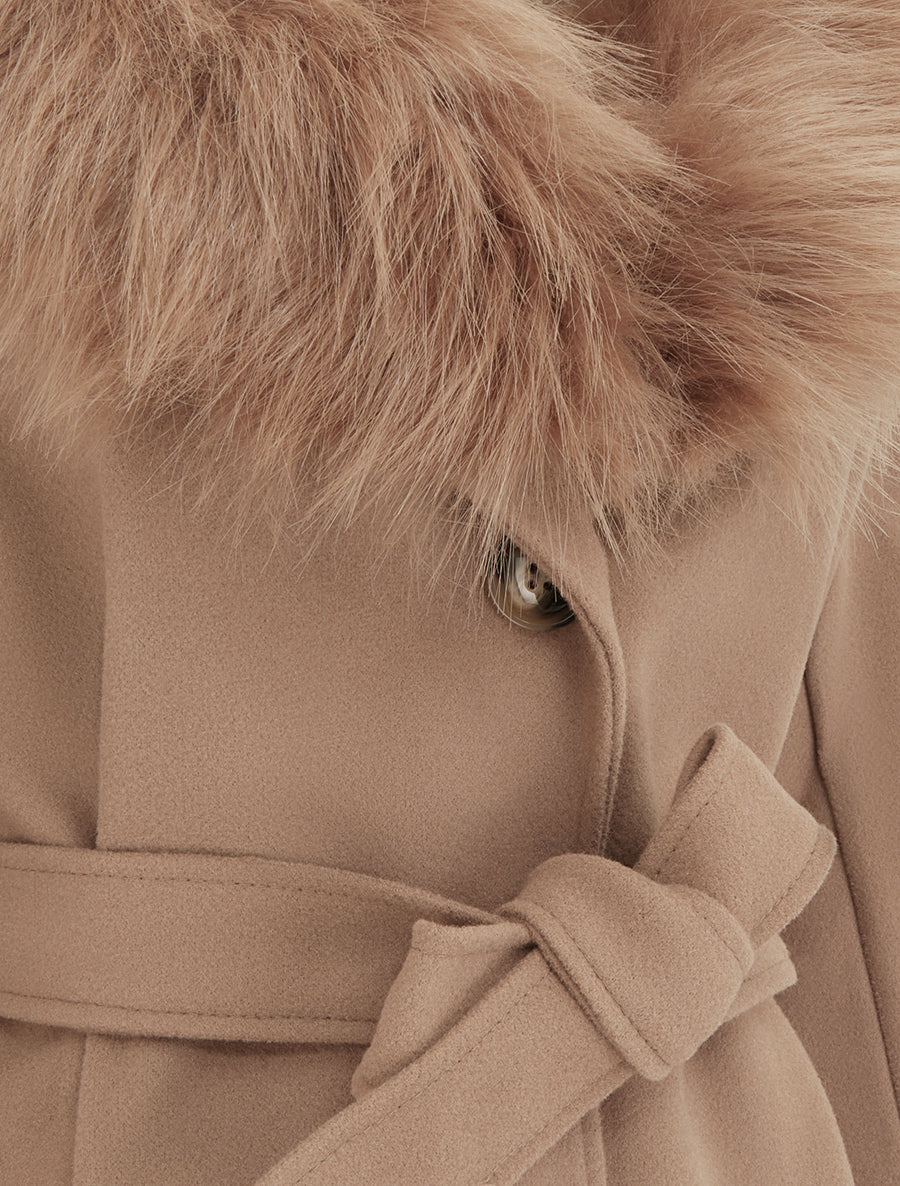 Manteau long ceinturé avec fourrure synthétique amovible - camel